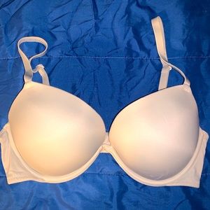 VS PINK Wear Everywhere Super Push-up